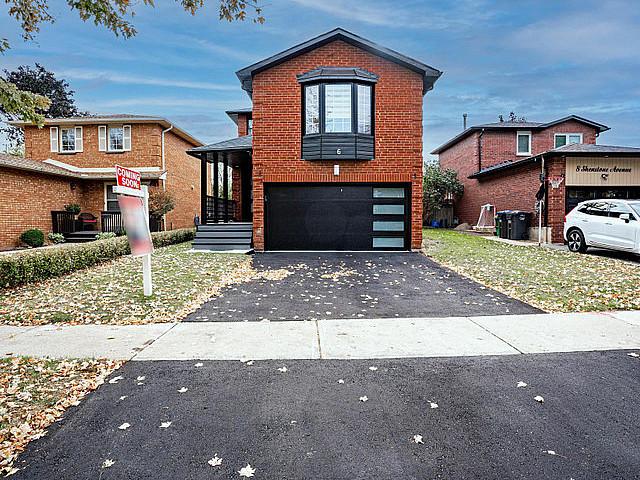 House for sale in Brampton