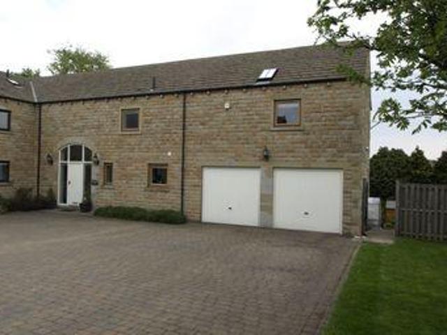 House for sale in Huddersfield, West Yorkshire