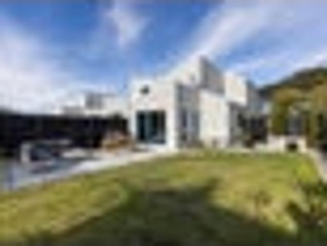 House for sale in Chaslands, Canterbury
