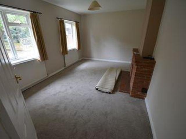 House for rent in Row Town, Surrey