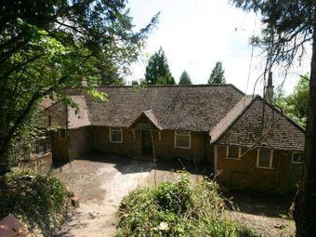 House for sale in Hillview, Surrey