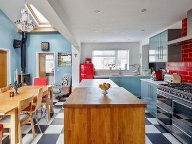 House for sale in Sandown Park, Kent