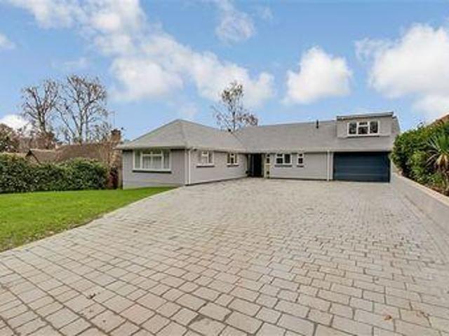 House for sale in Crawley, West Sussex