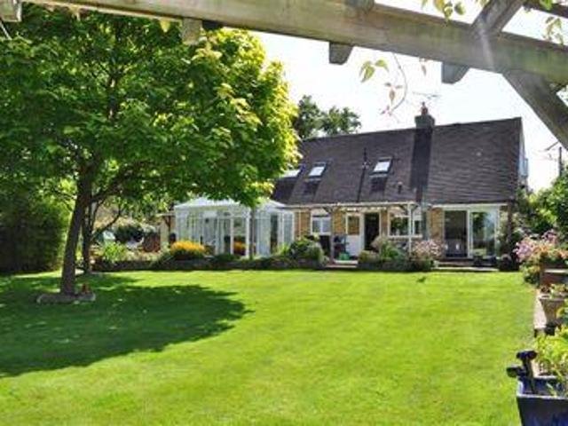 House for sale in Fole, Surrey