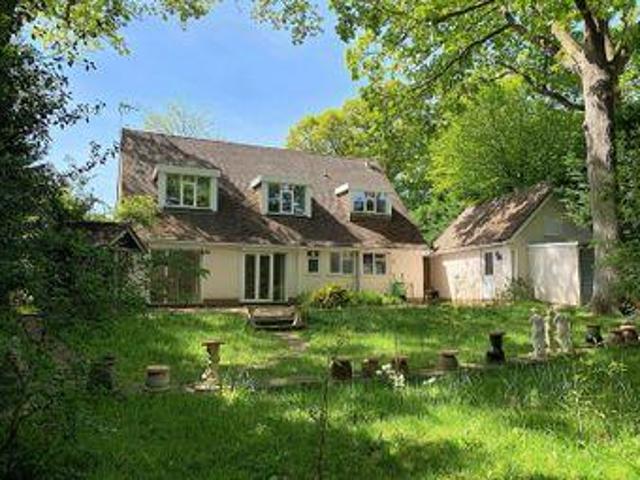 House for sale in Horsham, West Sussex