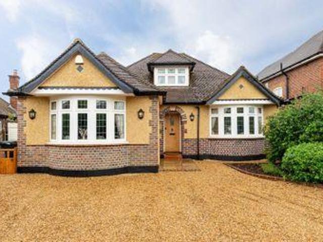 House for sale in Pachesham Park, Surrey