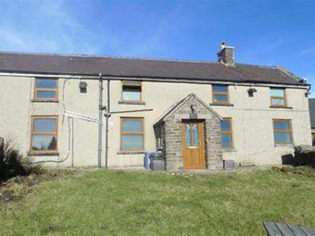 House for rent in Charlesworth, East Midlands