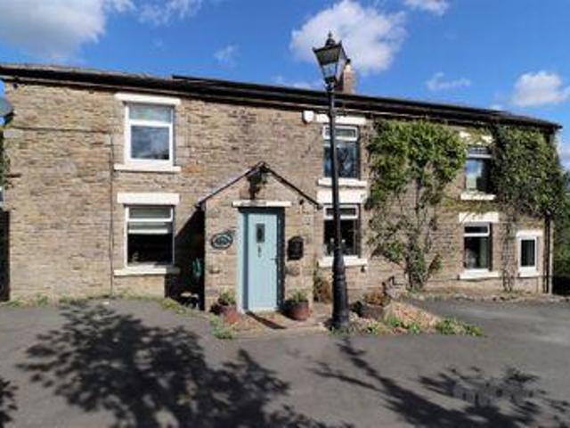 House for sale in Charlesworth, East Midlands