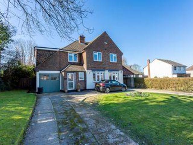 House for sale in Hillview, Surrey