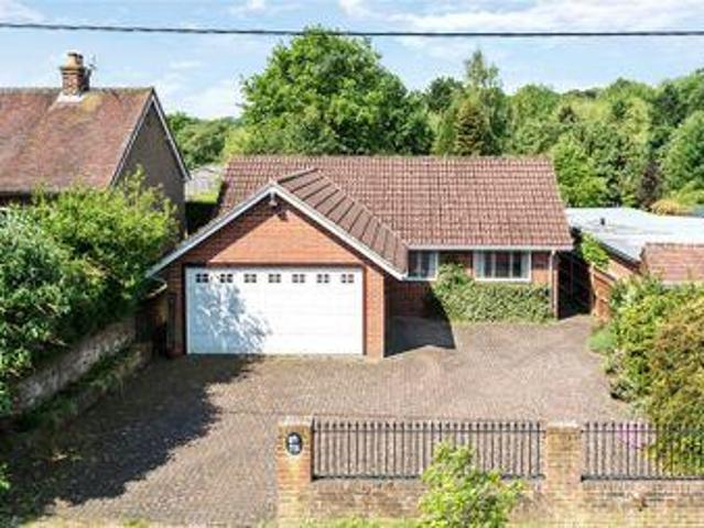 House for sale in Chertsey, Runnymede