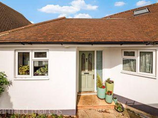 House for sale in Worcester Park, Greater London