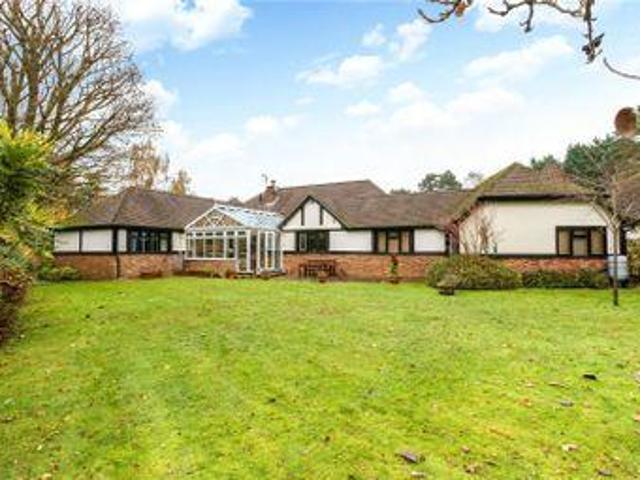 House for sale in Fole, Surrey