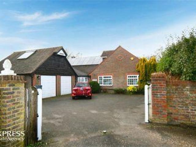 House for sale in Horsham, West Sussex