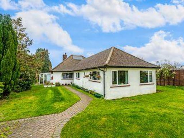 House for sale in Hillview, Surrey