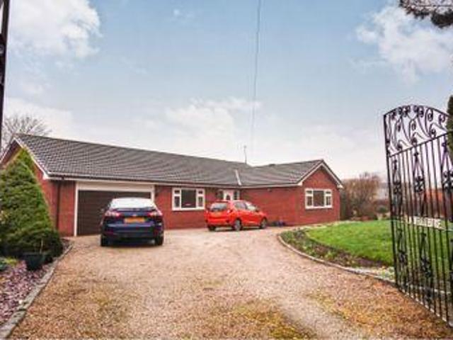 House for sale in Halton