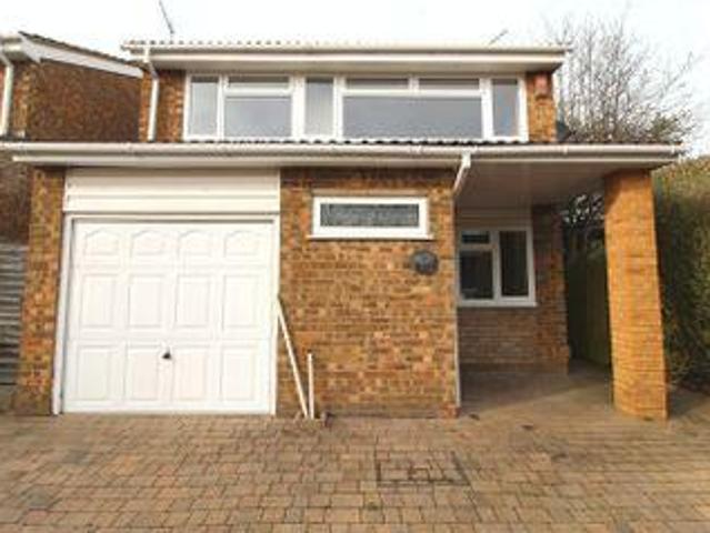 House for rent in Pouchen End, Hertfordshire