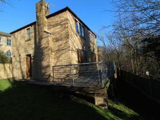 House for rent in Huddersfield, West Yorkshire