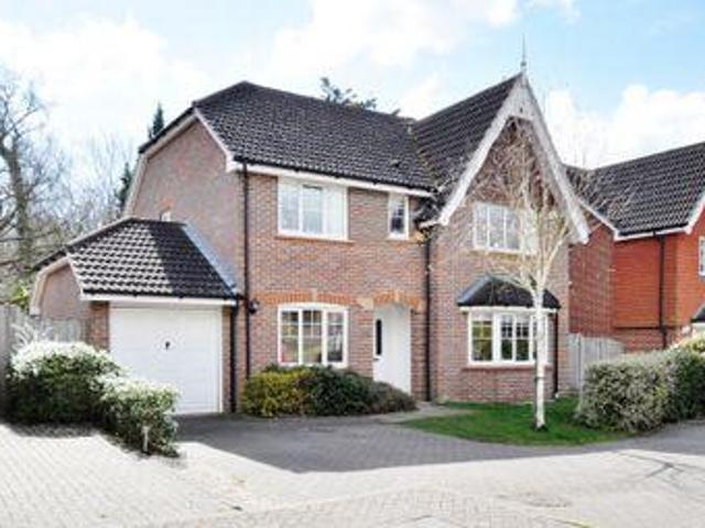 House for rent in Ashtead, Mole Valley