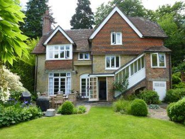 House for rent in Fole, Surrey