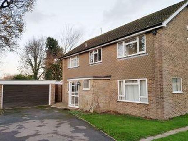 House for rent in Pachesham Park, Surrey