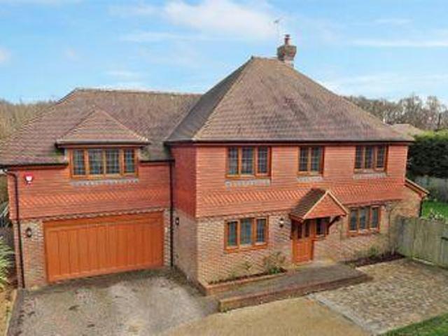 House for rent in Perryfields, West Sussex