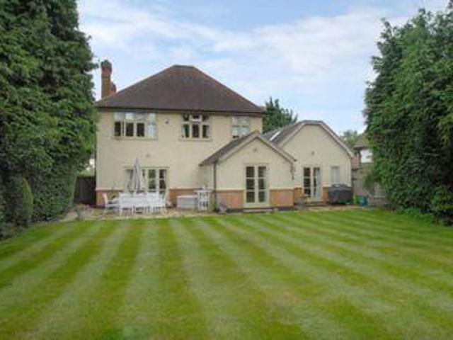 House for rent in Ashley Park, Surrey