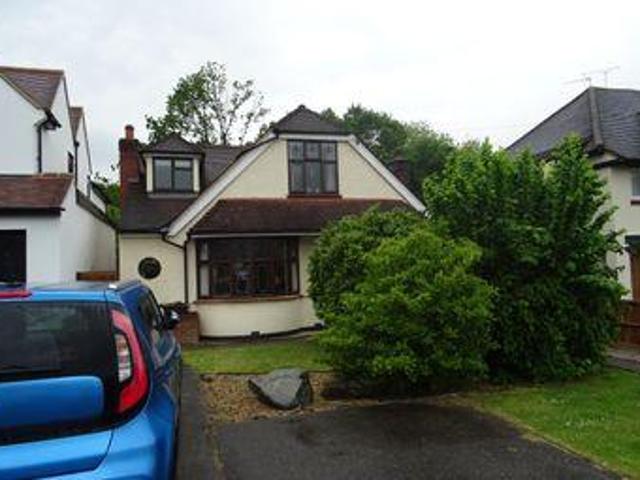 House for rent in Navestock Side