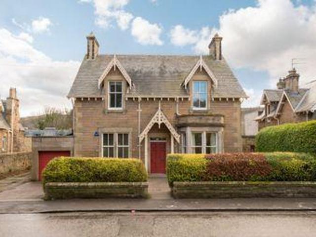 House for sale in Juniper Green, Scotland