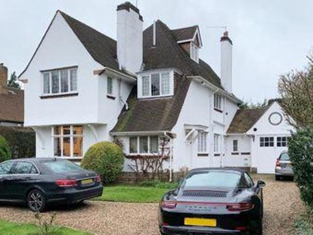 House for sale in Borehamwood, Hertsmere