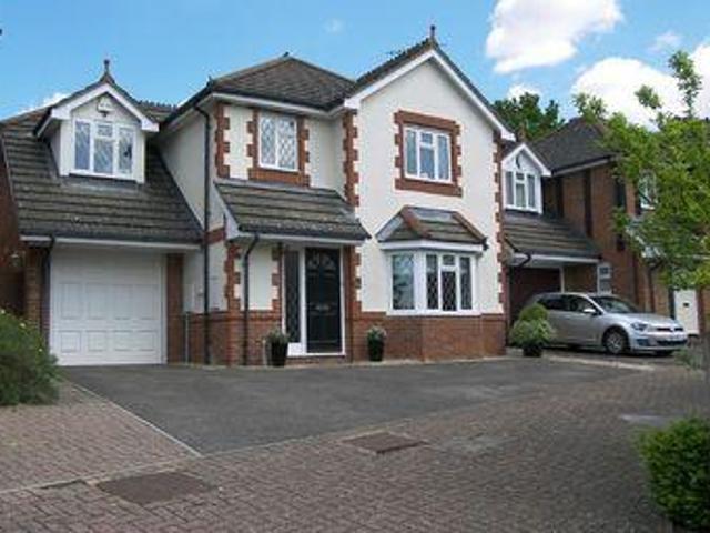 House for sale in Potters Bar, Hertsmere