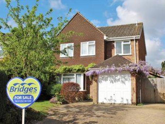 House for sale in Farnham, Waverley