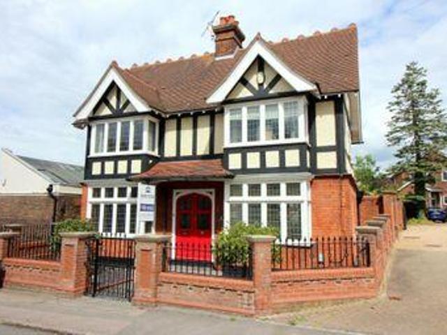 House for sale in Bedford