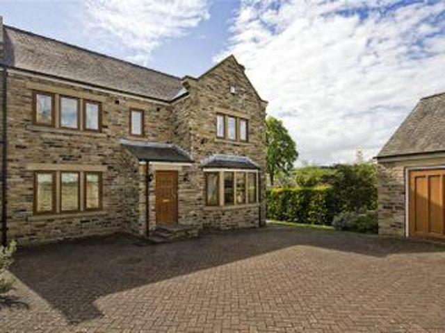 House for sale in Mirfield, West Yorkshire