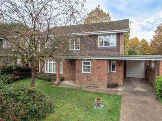 House for sale in Fleet, Hart