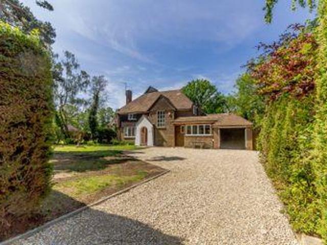 House for sale in Fole, Surrey