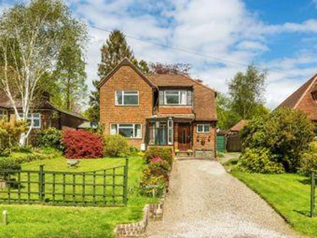 House for sale in Hillview, Surrey