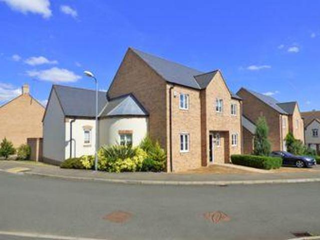 House for sale in Northampton, Northamptonshire