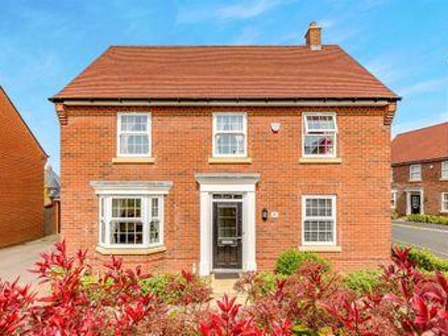 House for sale in Buckingham, Buckinghamshire