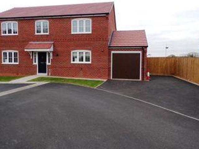 House for sale in Gun Hill, Warwickshire