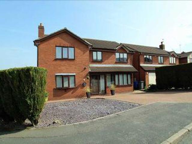 House for sale in Stoke-on-Trent
