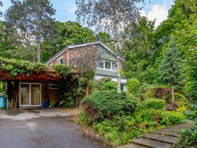 House for sale in Chertsey, Runnymede