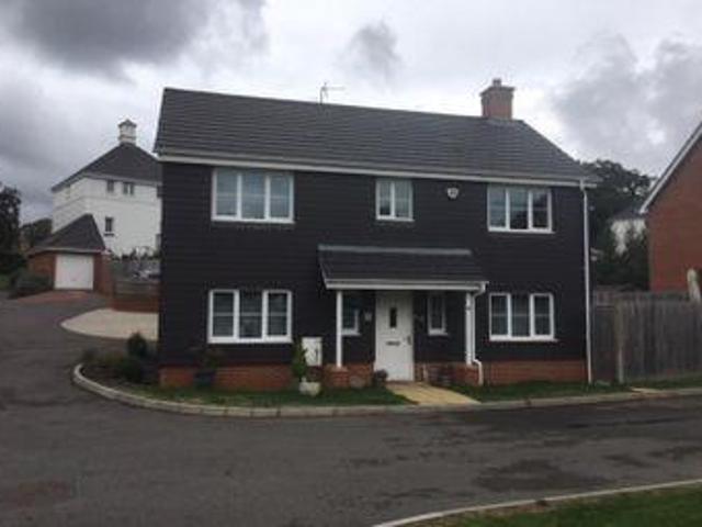 House for sale in Perryfields, West Sussex