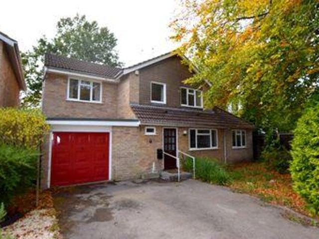 House for sale in Fleet, Hart