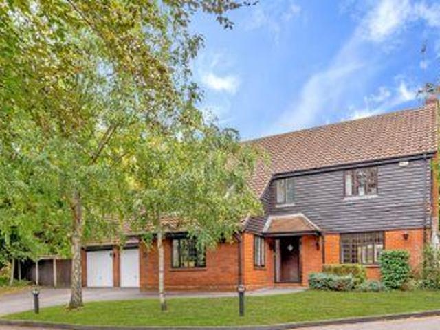 House for sale in Navestock Side, Essex