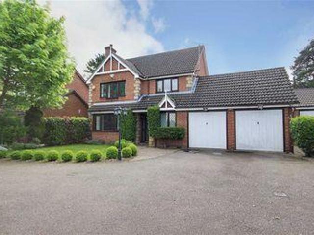 House for sale in Potters Bar, Hertsmere