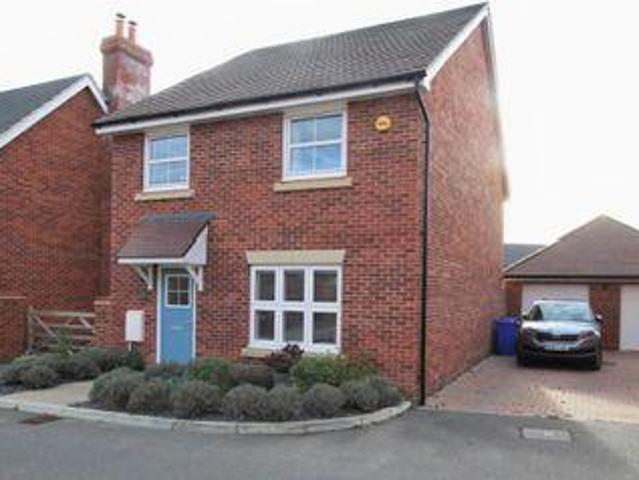 House for sale in Fleet, Hart