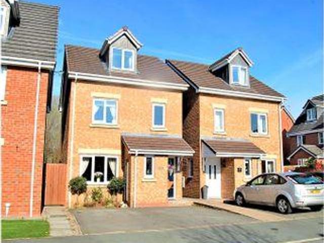 House for sale in Kingsley Moor, Staffordshire