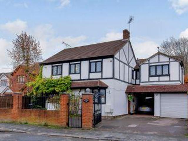 House for sale in Row Town, Surrey