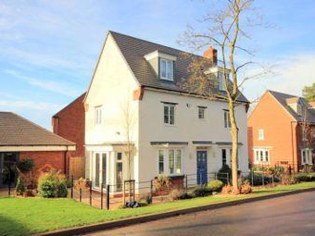 House for sale in Stoke-on-Trent, England