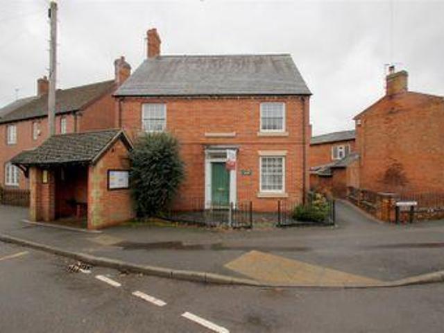 House for sale in Rugby, Warwickshire